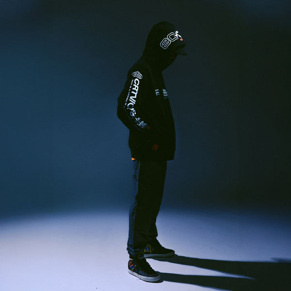 Sudadera con capucha de Operaciones Creativas de GIAD [Negra]