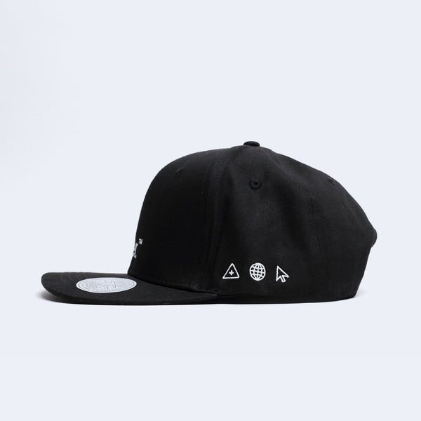 GIAD™ Classic 6-Panel Snapback [Black] - God is a designer.®